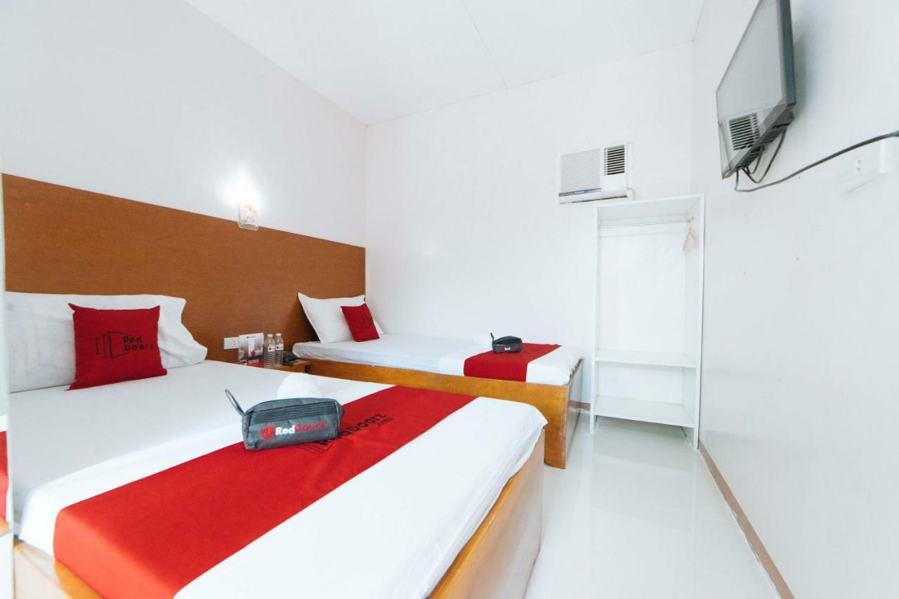 Reddoorz @ Old Buswang Road Hotel Kalibo Bagian luar foto
